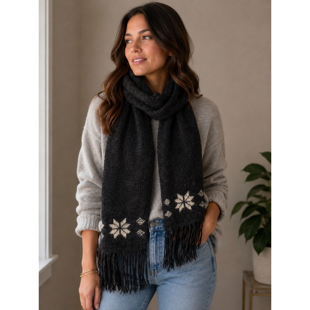 Artesanias Pachamama Scarf Women Charcoal Snowflake 100% Alpaca Wool Fringe Boho